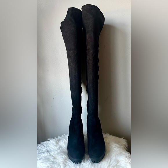 Over the knee or mid-thigh boots. - Picture 3 of 5